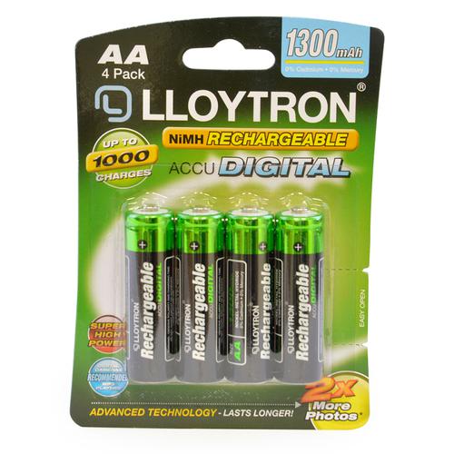 Lloytron Slimline Battery Charger + 4 x AA (1300mAh) & 4 x AAA (900mAh) Batteries