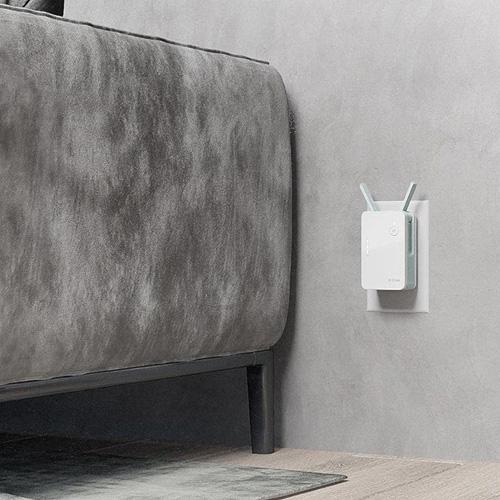 D-Link E15 EAGLE PRO AI AX1500 Universal Mesh Wi-Fi Range Extender