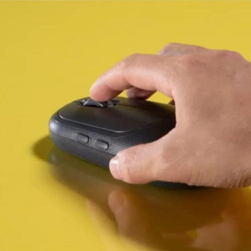 ZAGG Pro Mouse With Wireless Charging Pad - Charcoal