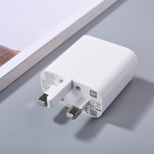 Buy Mak White Na 2.4 A Mobile Quick Charge Fast Adapter With